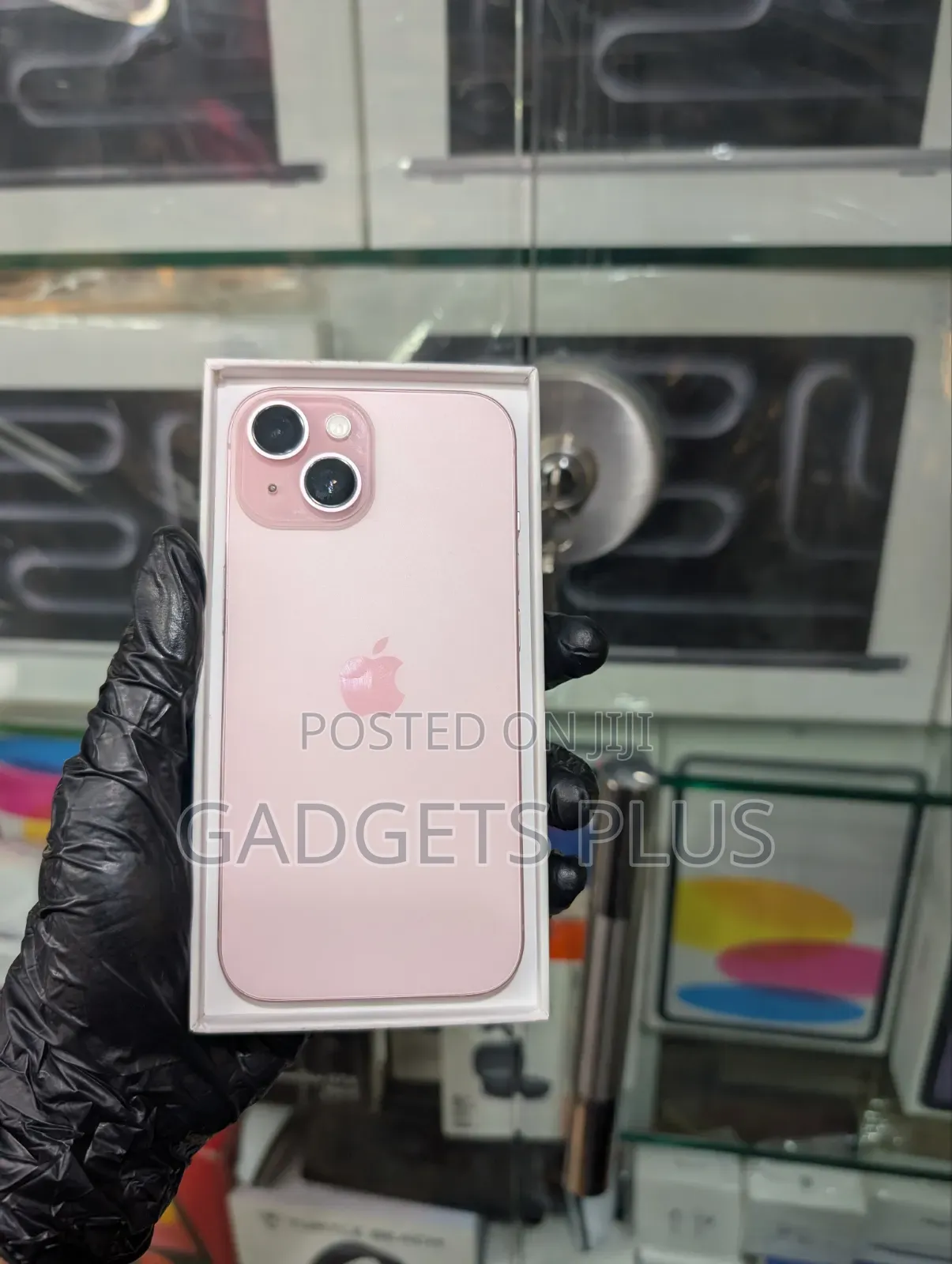 New Apple iPhone 15 256 GB Pink