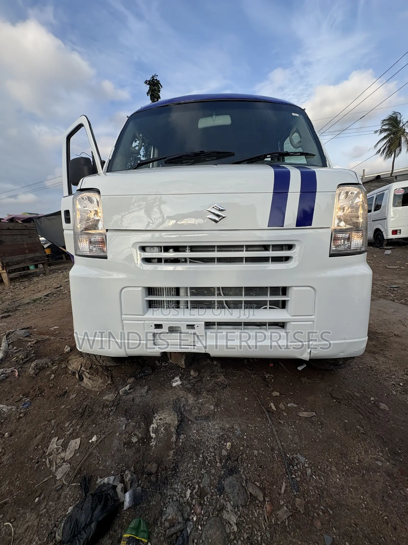 Suzuki Every 2012 White