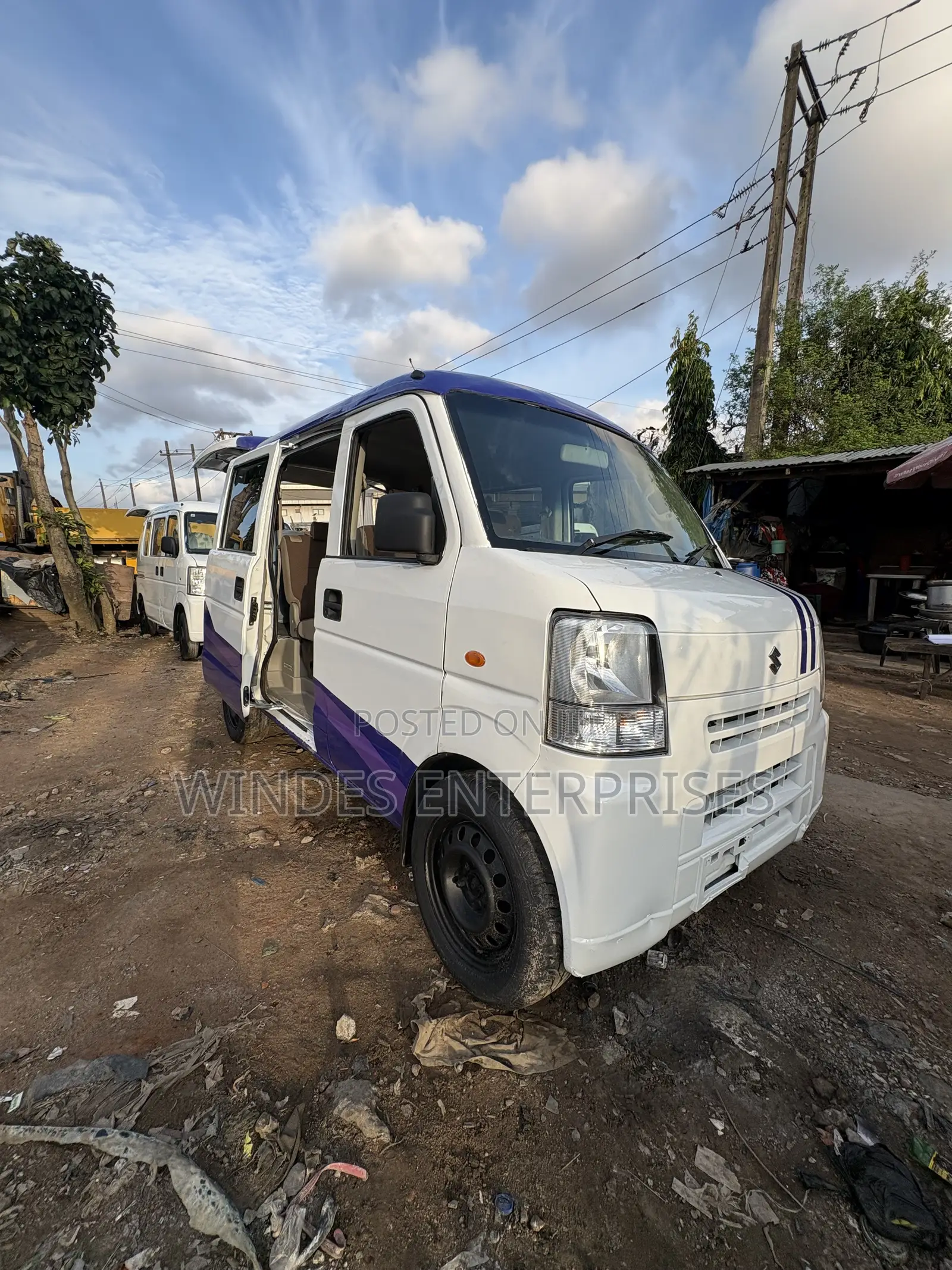 Suzuki Every 2012 White