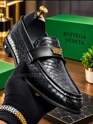 Bottega Veneta Men’s Luxury Intrecciato Leather Shoes - Fully Boxed