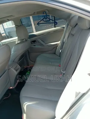 Toyota Camry 2010 Silver