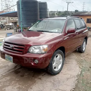 Toyota Highlander 2005 Red