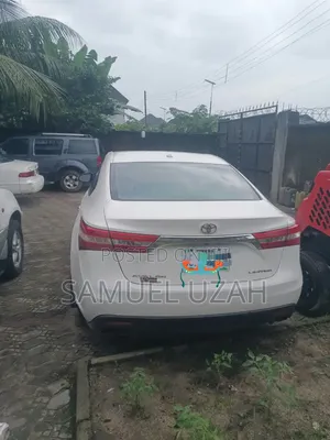 Toyota Avalon 2014 White