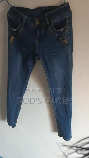Quality Slim Fit Denim Jeans (Size 16 / 2XL) - Zip & Button