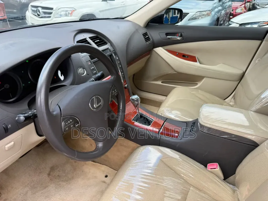 Lexus ES 350 2011 Black