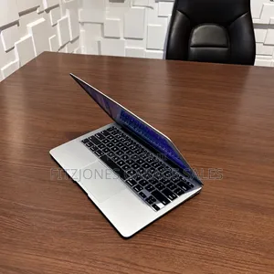 Laptop Apple MacBook Air 2013 4GB Intel Core i5 SSD 128GB
