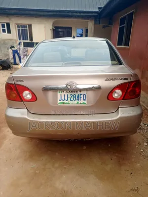 Toyota Corolla 1.4 2004 Gold