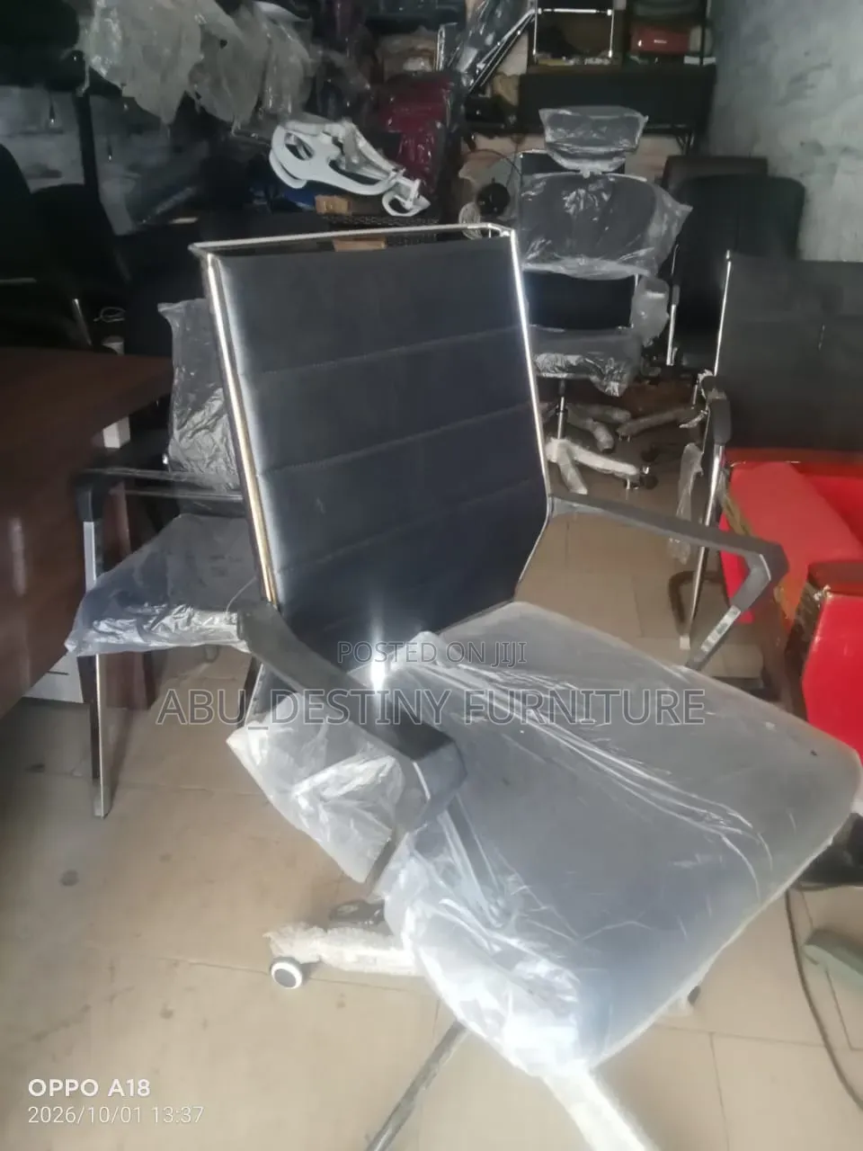 Modern Office Chair With Chrome Frame (Black)