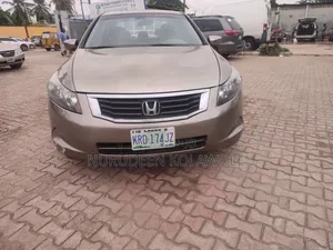 Honda Accord 2.0i-VTEC Executive 2008 Gold