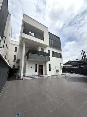 5bdrm Duplex in Lekki Phase 1 for rent