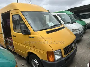 Volkswagen LT 2006 Yellow