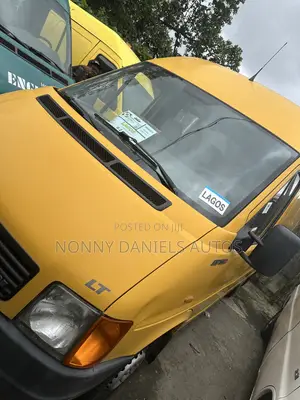 Volkswagen LT 2006 Yellow