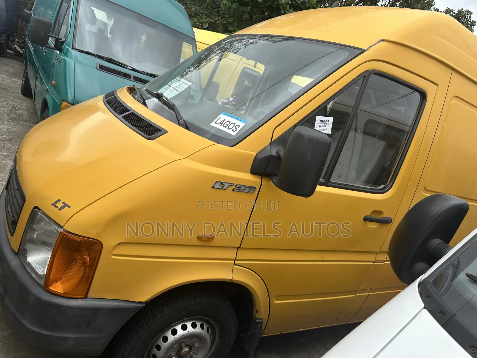 Volkswagen LT 2006 Yellow