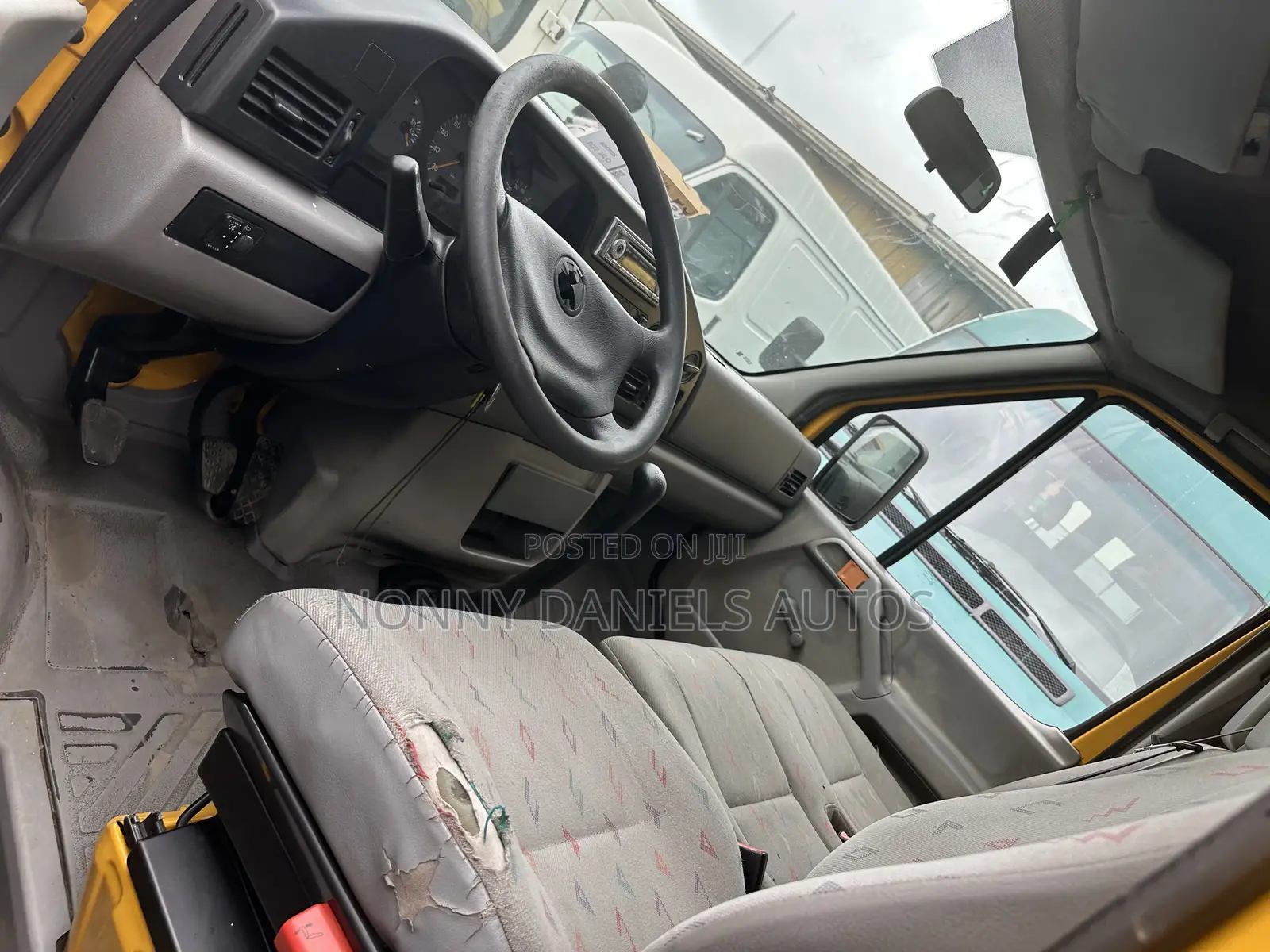 Volkswagen LT 2006 Yellow