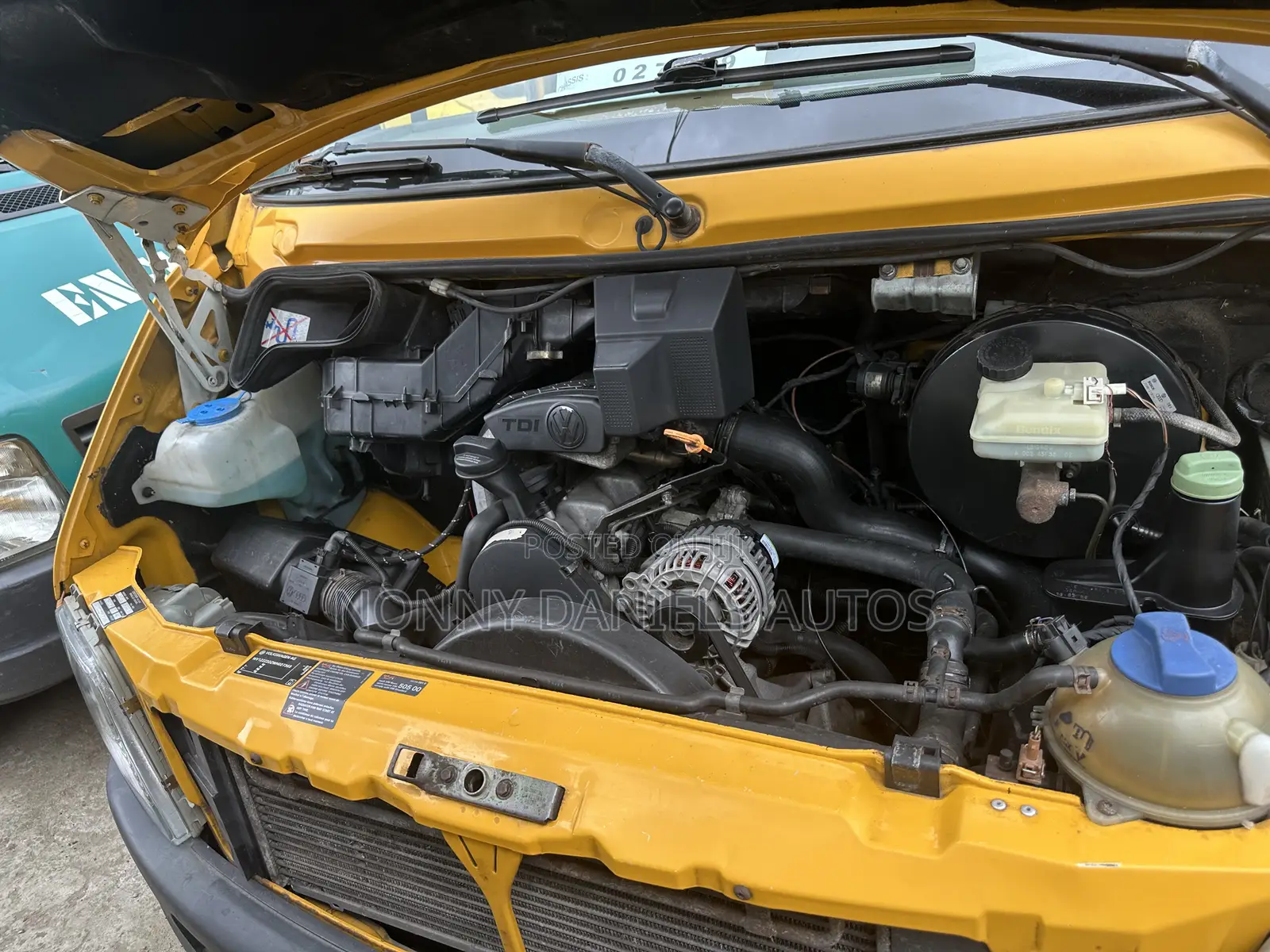 Volkswagen LT 2006 Yellow