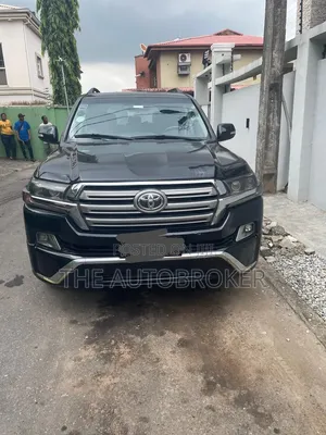 Toyota Land Cruiser 2010 Black