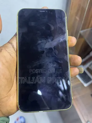 Apple iPhone 11 64 GB Yellow