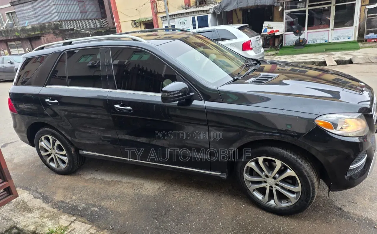 Mercedes-Benz M Class 2015 Black