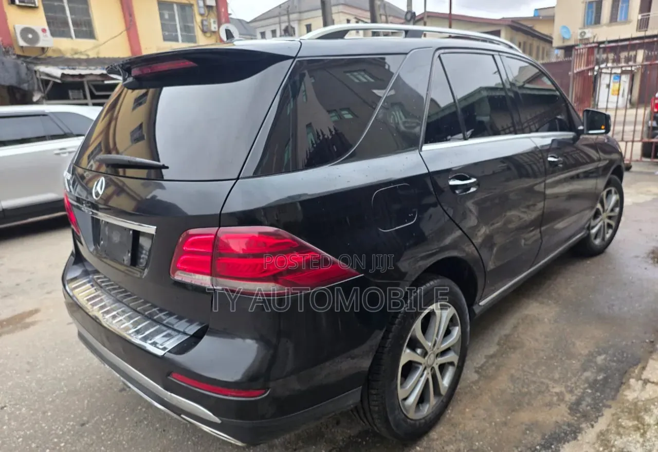 Mercedes-Benz M Class 2015 Black