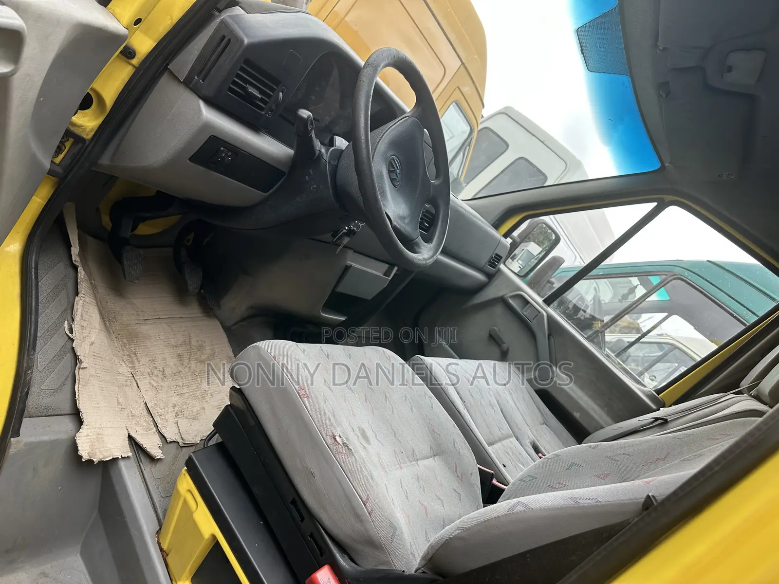Volkswagen LT 2006 Yellow
