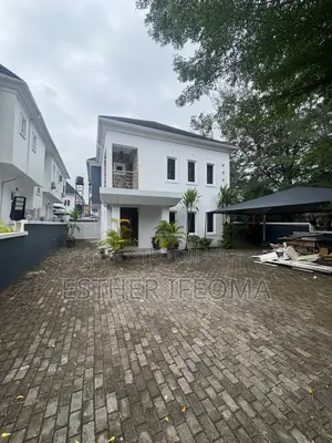 5bdrm Duplex in Megamound Estate, for rent