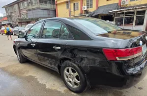 Toyota Avensis 2008 Black