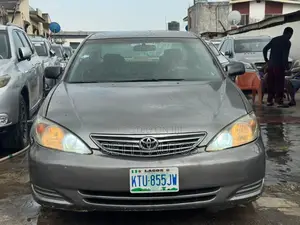 Toyota Camry 2003 Gray