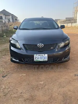 Toyota Corolla 2010 Black