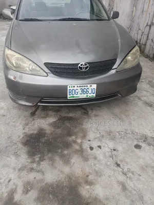 Toyota Camry LE V6 4dr Sedan (3.0L 6cyl 4A) 2003 Gray
