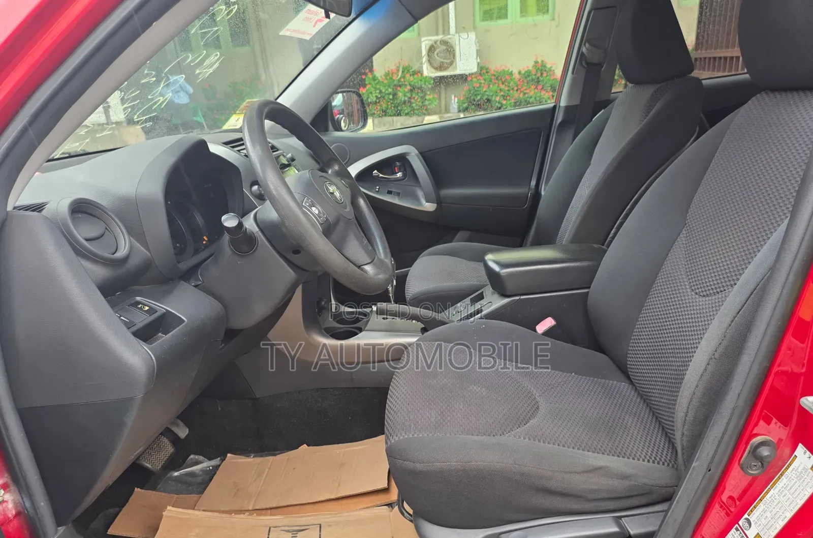 Toyota RAV4 2011 Red