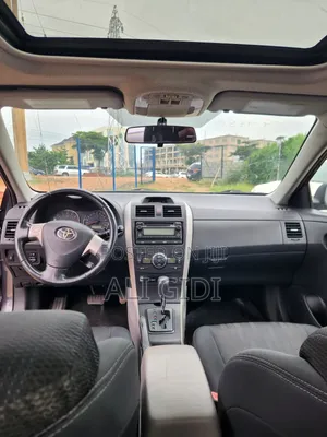 Toyota Corolla S 4dr Sedan (1.8L 4cyl 4A) 2012 Gray