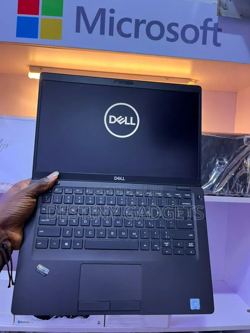 Laptop Dell Latitude 5400 8GB Intel Core i7 SSD 256GB