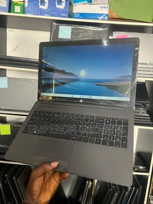 Laptop HP 250 G7 8GB AMD A8 SSD 128GB