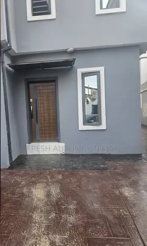 2bdrm Block of Flats in Omole Phase2 Estate for rent