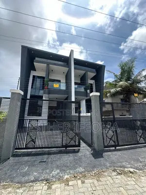3bdrm Duplex in Sangotedo for sale