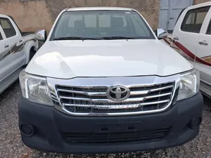 Toyota Hilux 2012 White