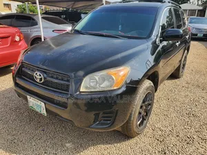Toyota RAV4 2010 Green