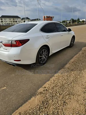 Lexus ES 350 FWD 2017 White