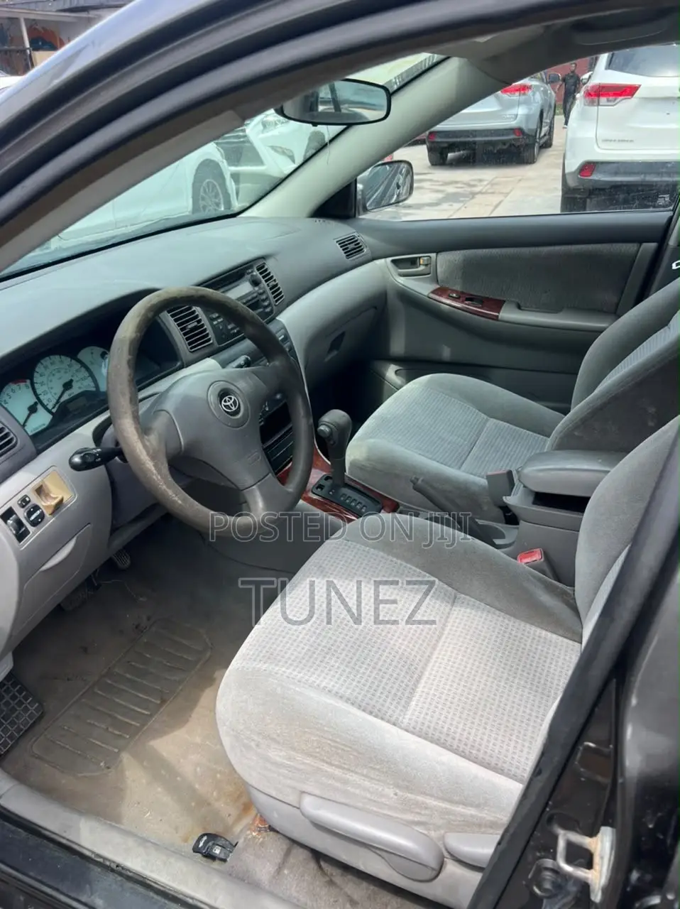 Toyota Corolla LE 2005 Gray
