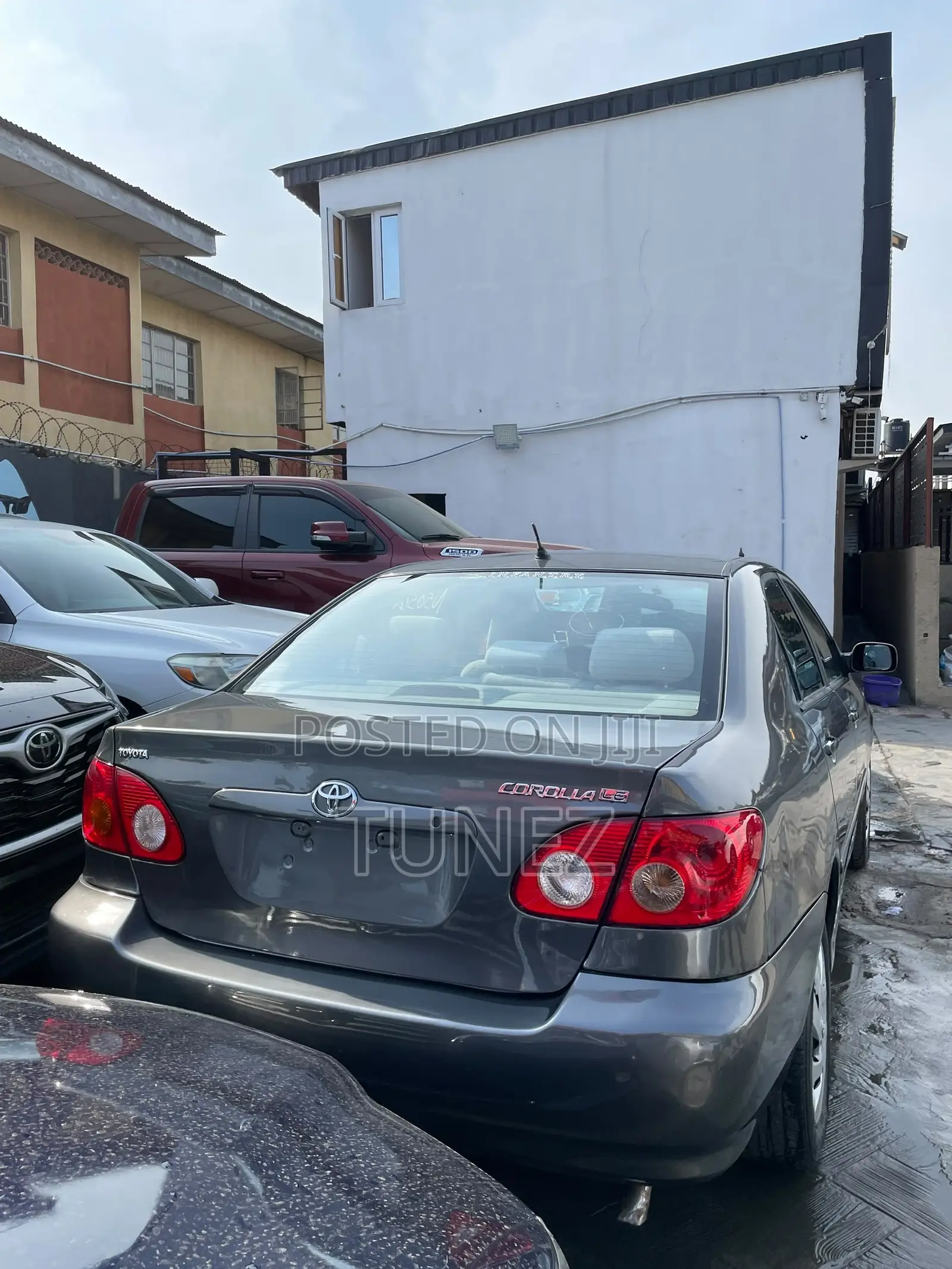 Toyota Corolla LE 2005 Gray