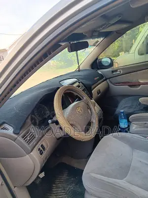 Toyota Sienna XLE 2005 Gold