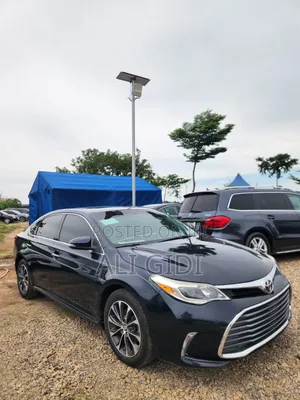 Toyota Avalon XLE FWDSedan (3.6L 6cyl 6A) 2016 Blue