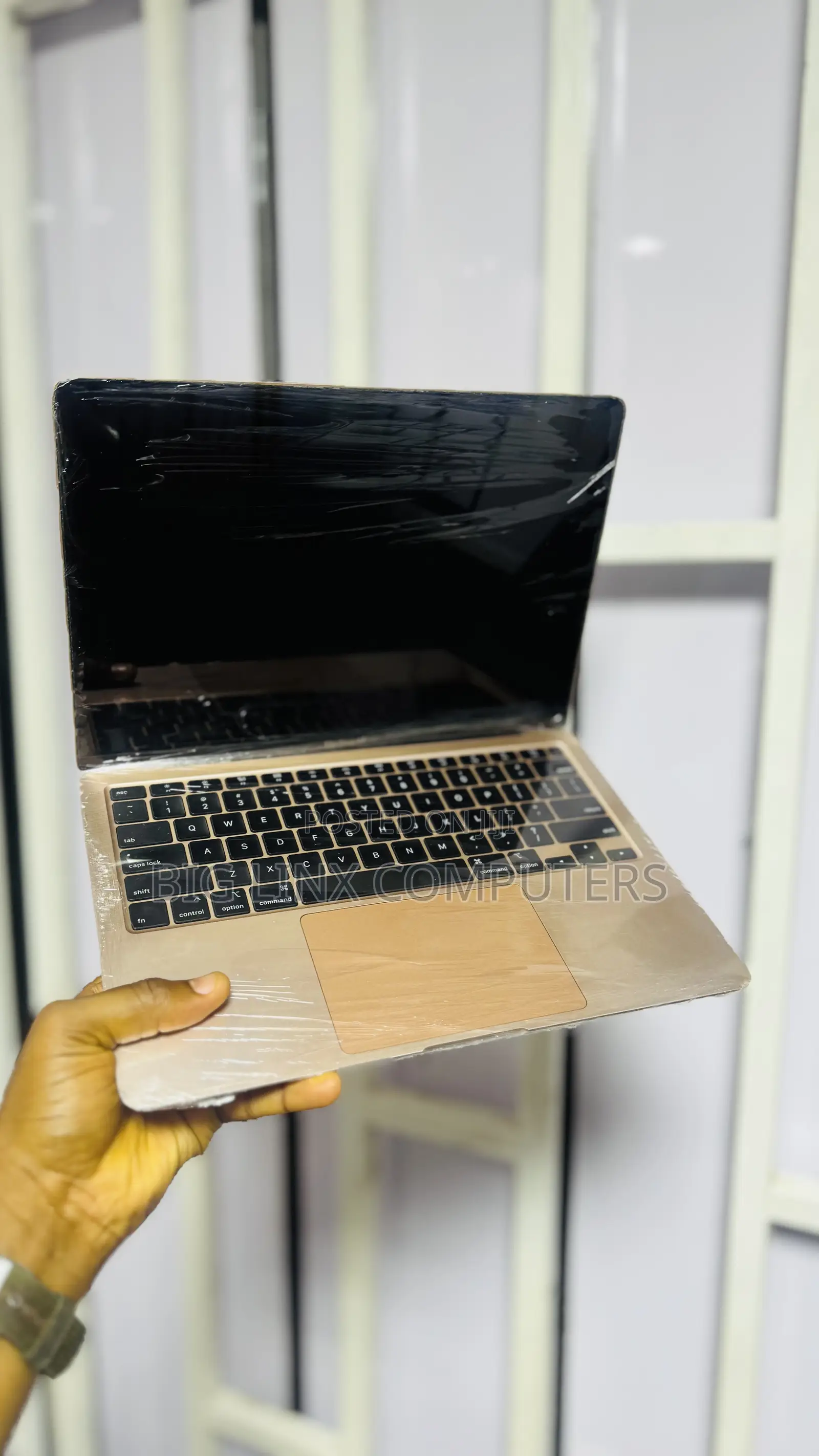 Laptop Apple MacBook Air 2020 8GB Intel Core i3 SSD 128GB