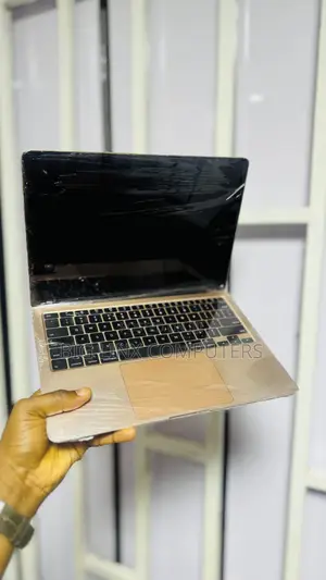 Laptop Apple MacBook Air 2020 8GB Intel Core i3 SSD 128GB