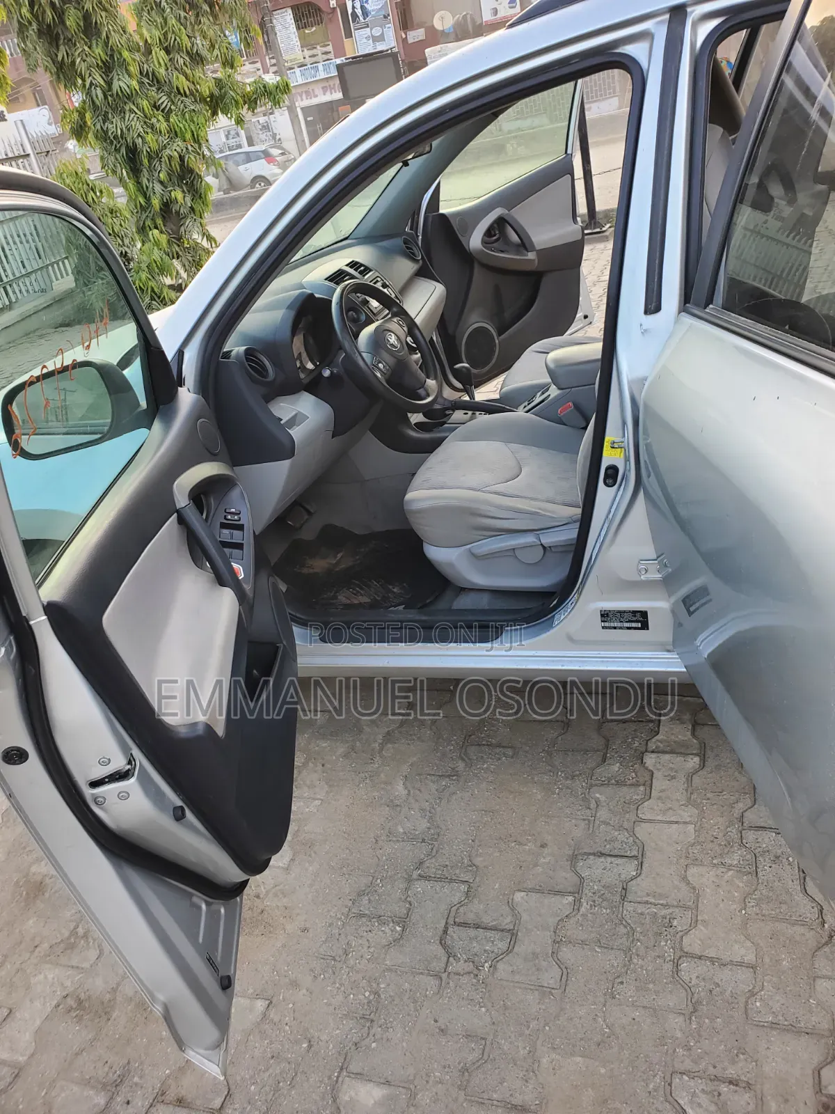 Toyota RAV4 2012 Silver