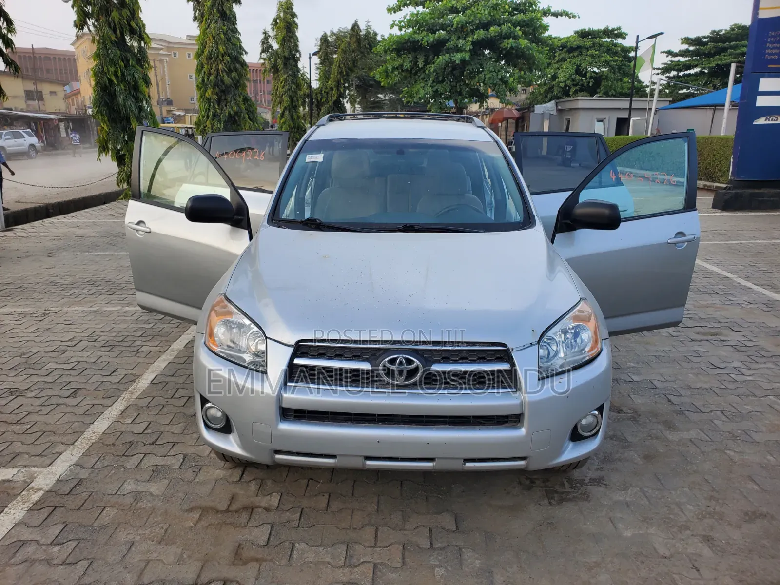 Toyota RAV4 2012 Silver