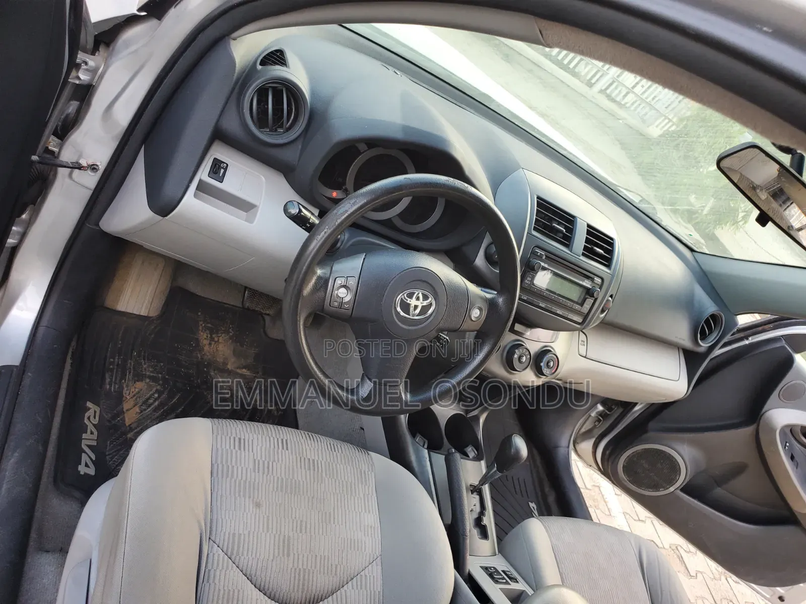 Toyota RAV4 2012 Silver