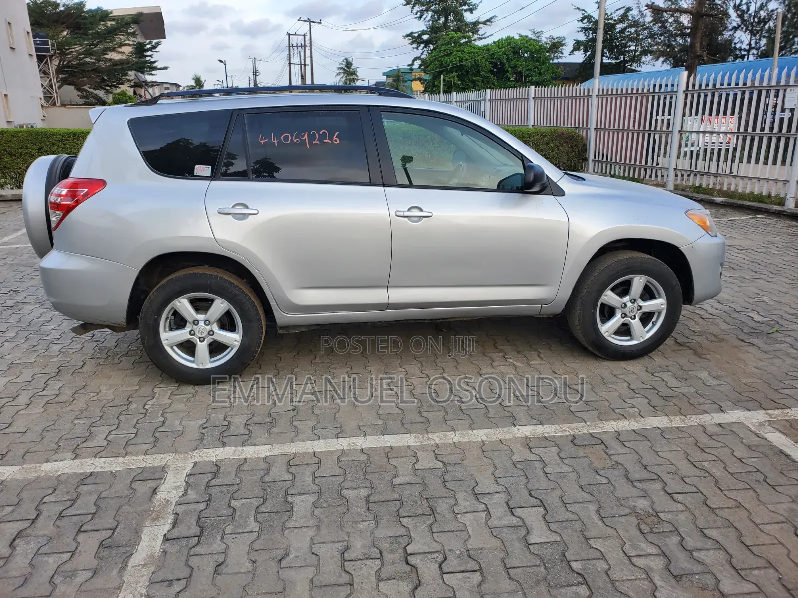 Toyota RAV4 2012 Silver