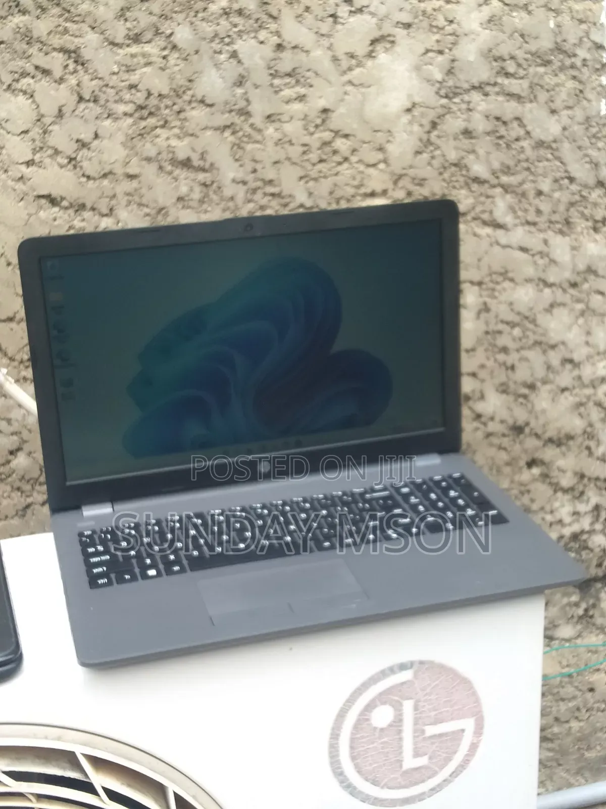 Laptop HP EliteBook 840 G5 4GB Intel Core i3 SSD 1T