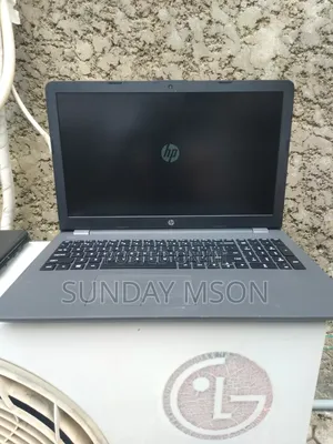 Laptop HP EliteBook 840 G5 4GB Intel Core i3 SSD 1T
